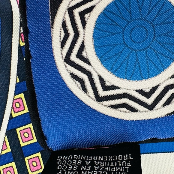 HERMES LE TOUR DU MONDE EN 63 CASES SILK TWILL 90CM SCARF - Picture 8 of 11